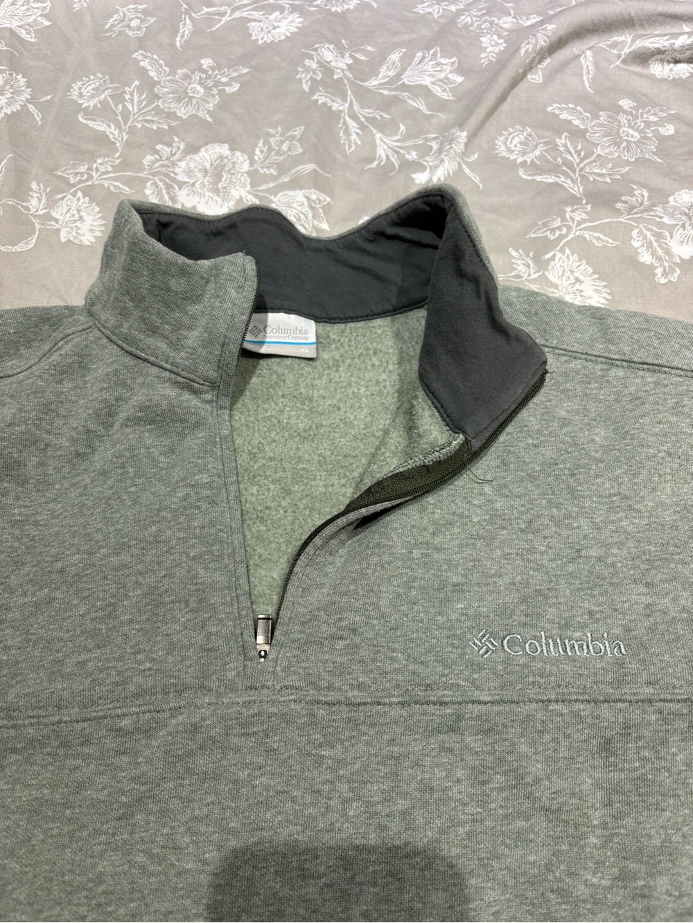 Columbia olive green quarter zip pullover XL